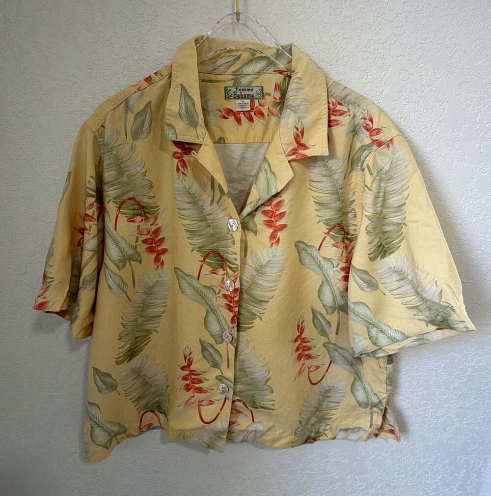 Tommy Bahama Silk Hawaiian Shirt Size M Yellow Tropical Floral Leaf